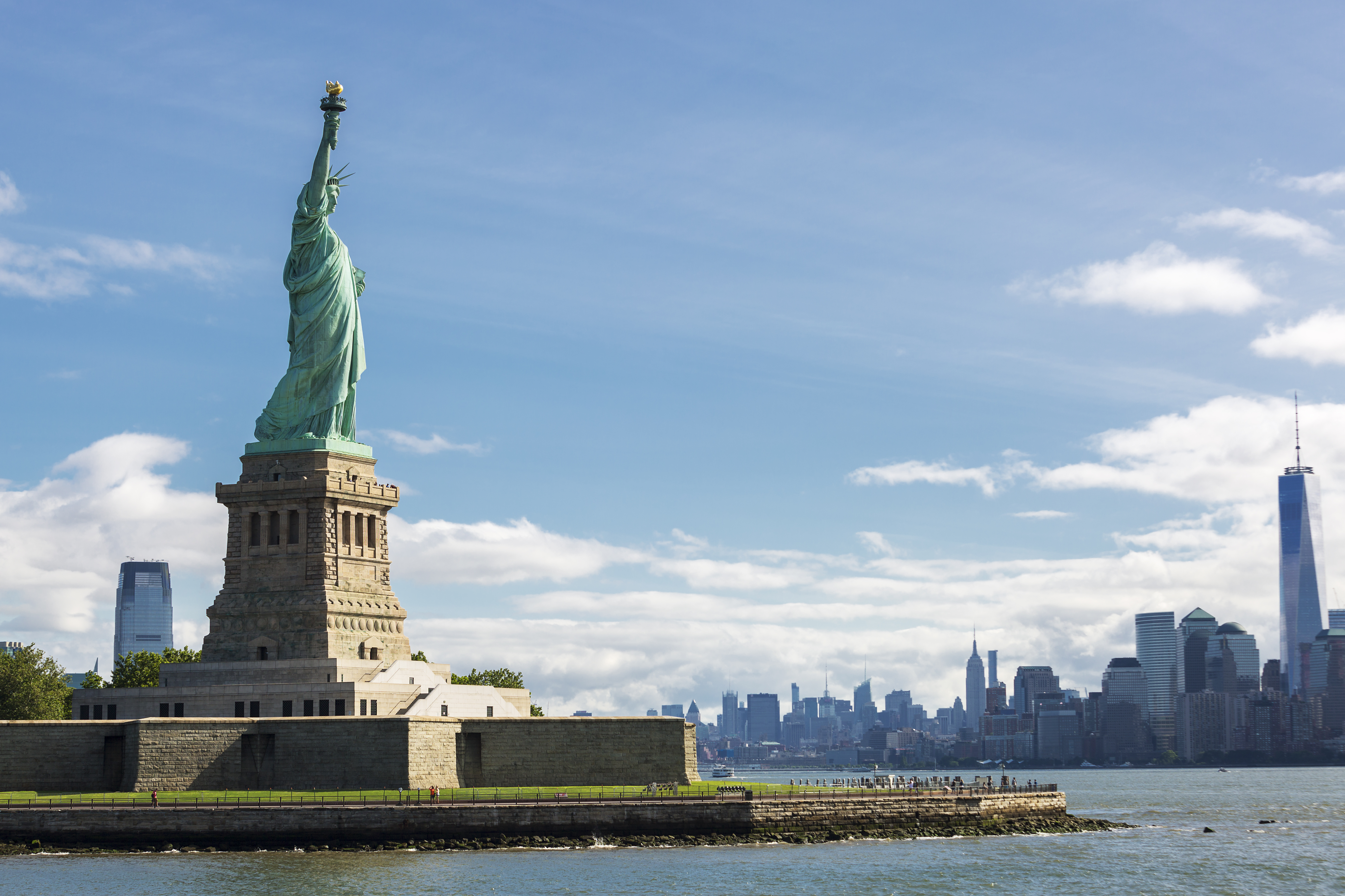 Picture of USA Explorer